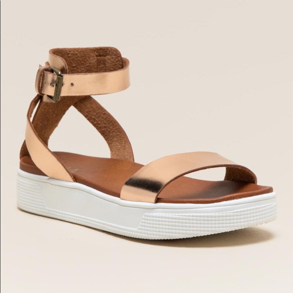 MIA Rose Gold Platform Sandal Size 8 1/2